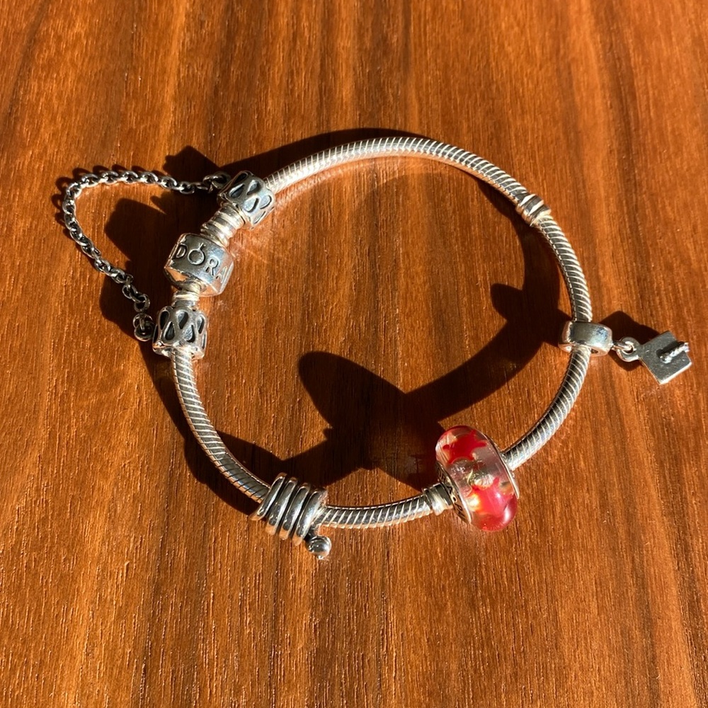 Pandora Moments Marvel Logo Clasp Snake Chain Bracelet with 4 charms